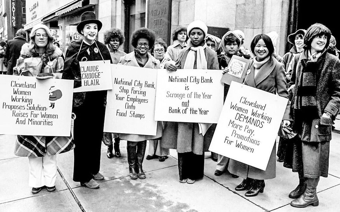 9 to 5: The Story of a Movement